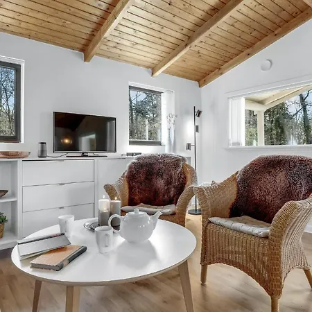 Vakantiehuis Gorgeous In Aakirkeby With Wifi